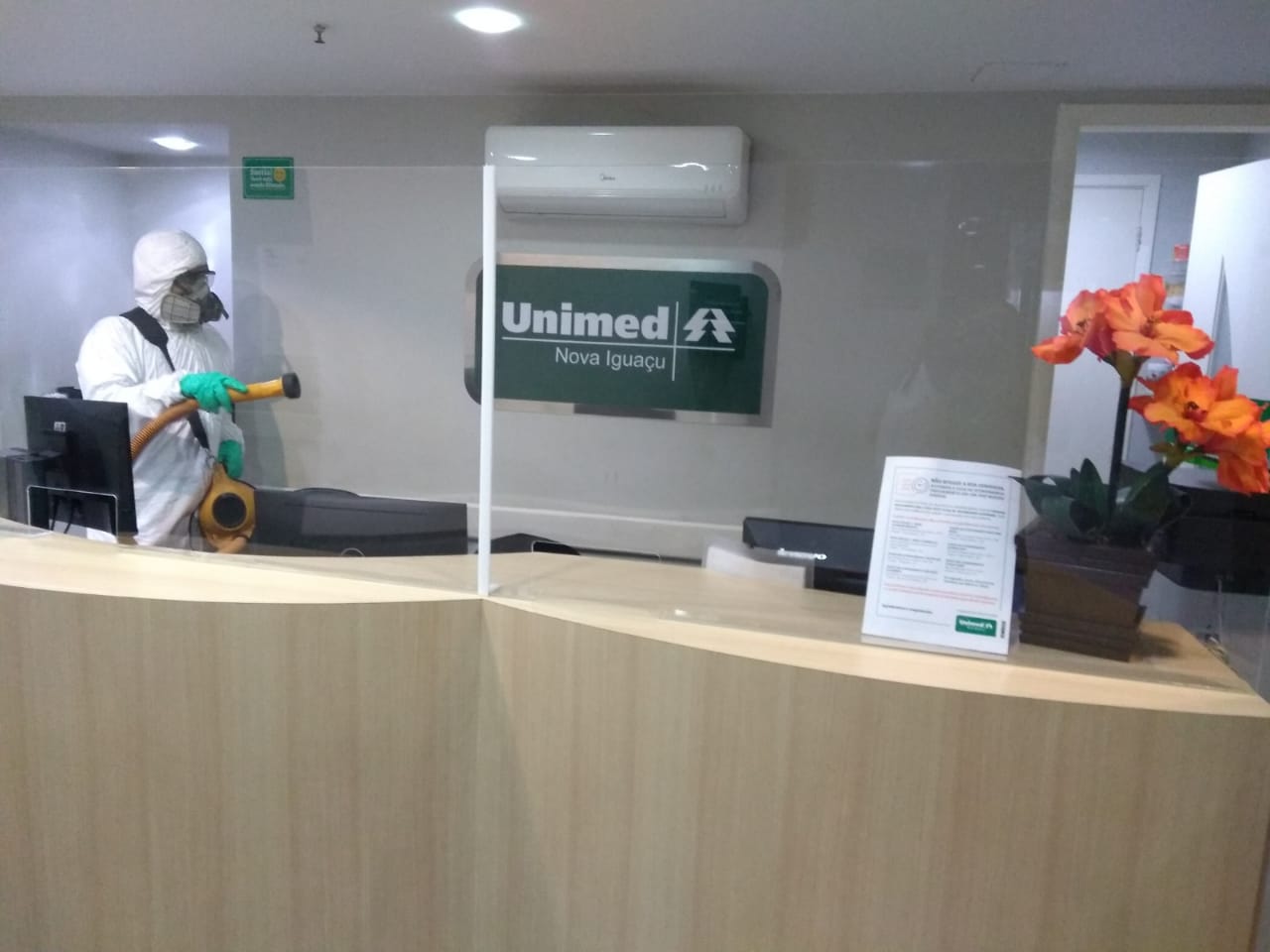 Serviço de sanitização é iniciado em lojas comerciais