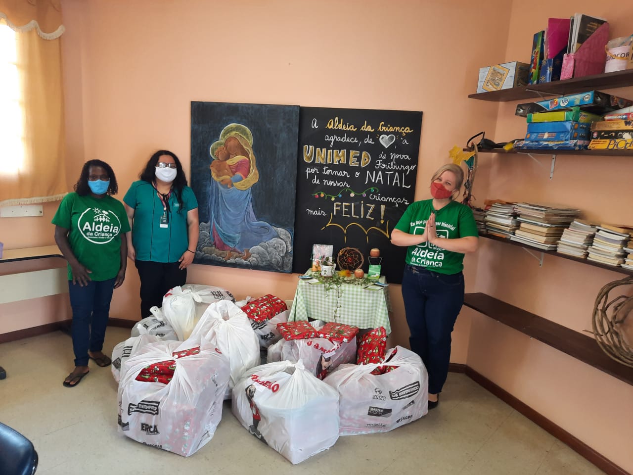 Natal Solidário envia mais de 500 presentes para quatro instituições