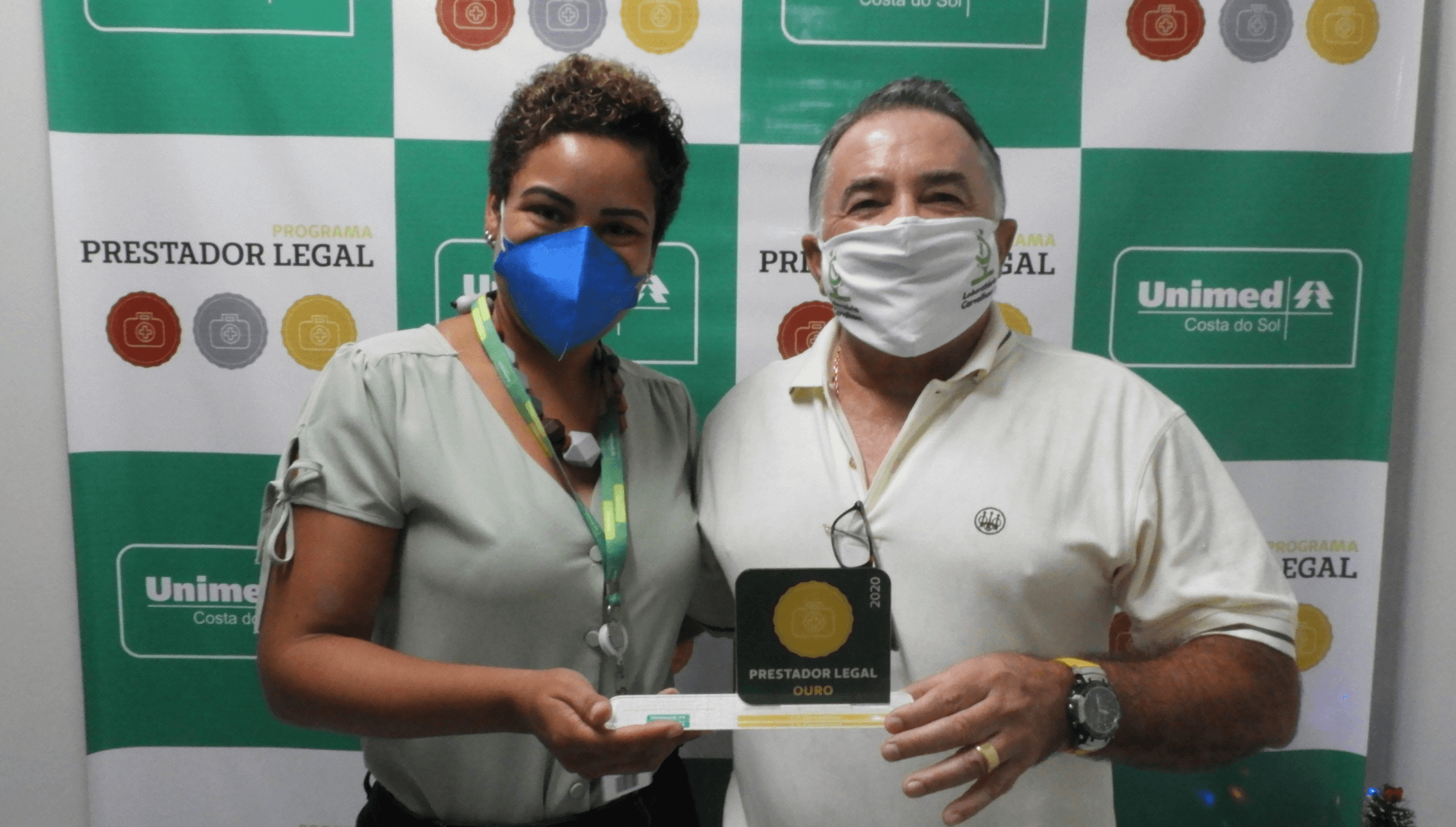 Prestadores são homenageados com premiação