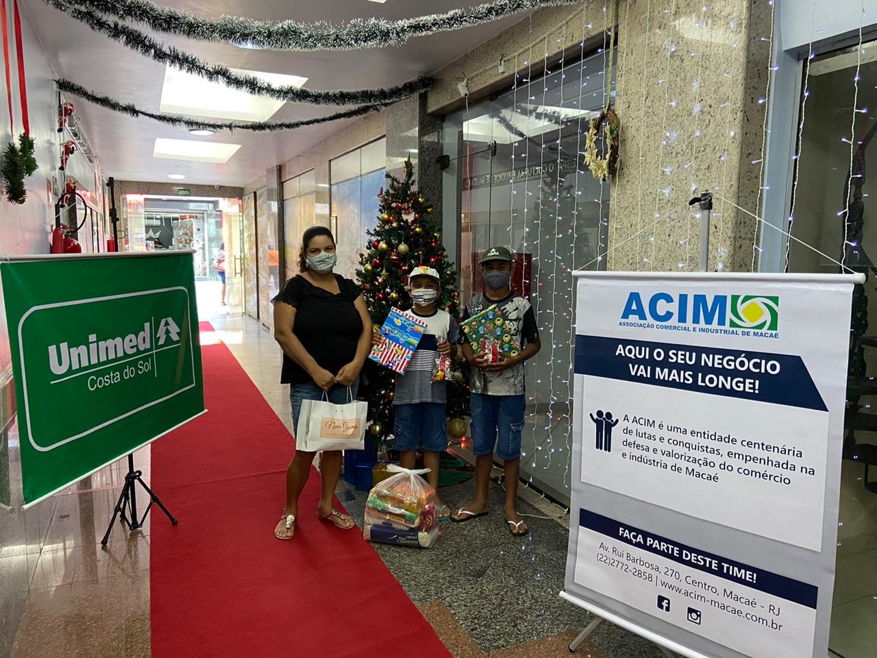 Cooperativa participa de Natal solidário