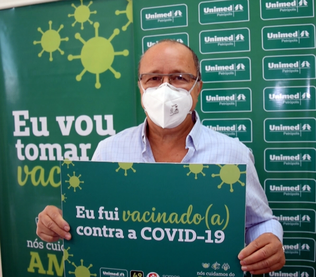 Profissionais do hospital começam a ser vacinados contra a Covid-19