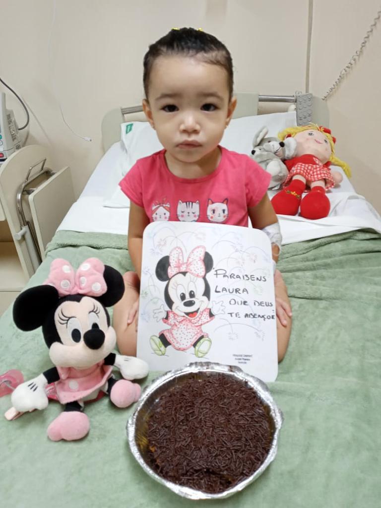 Pacientes comemoram aniversário com surpresa no hospital