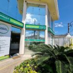 Singular faz novas fachadas em sede administrativa e postos de venda