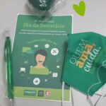 Unimed Petrópolis presenteia secretárias do estado