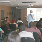 Vice-presidente palestra sobre qualidade de atendimento para os colaboradores