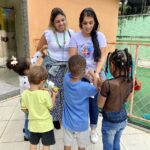 Crianças recebem alegria e esperança na Páscoa