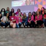 Campanha Outubro Rosa conta com palestras e aula de automaquiagem