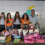 Campanha Natal Solidário entrega mais de 600 presentes para cinco instituições