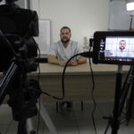 Corpo clínico grava vídeos para a matriz de treinamento