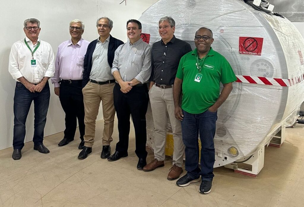 Centro de Imagem recebe colocação de piso e ambiência da sala de ressonância