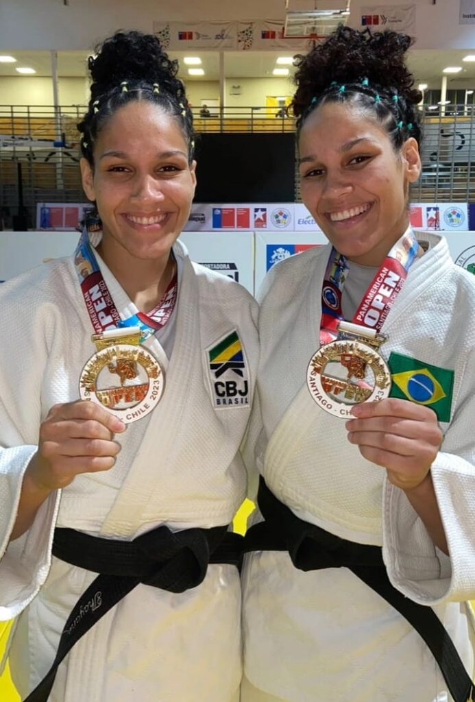 Atletas patrocinadas por Singular ganham medalha de ouro