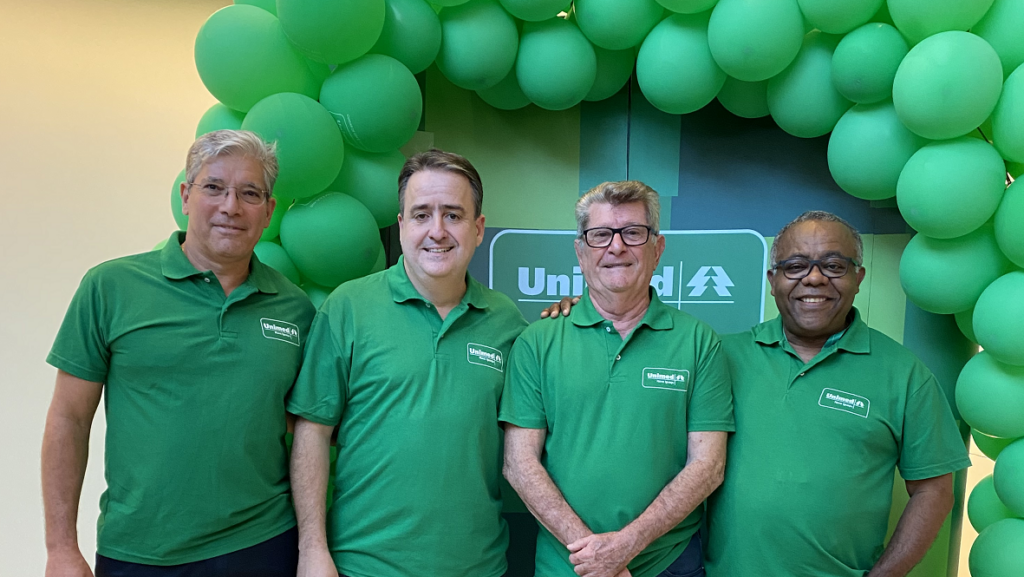 Operadora completa 52 anos