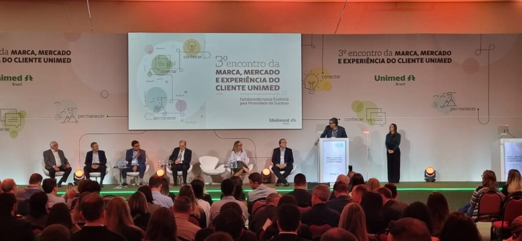 Singular participa de 3º Encontro da Marca, Mercado e Experiência do Cliente