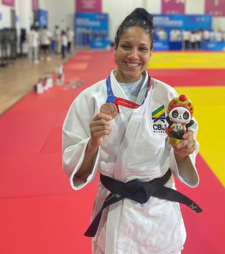 Bronze para a judoca patrocinada