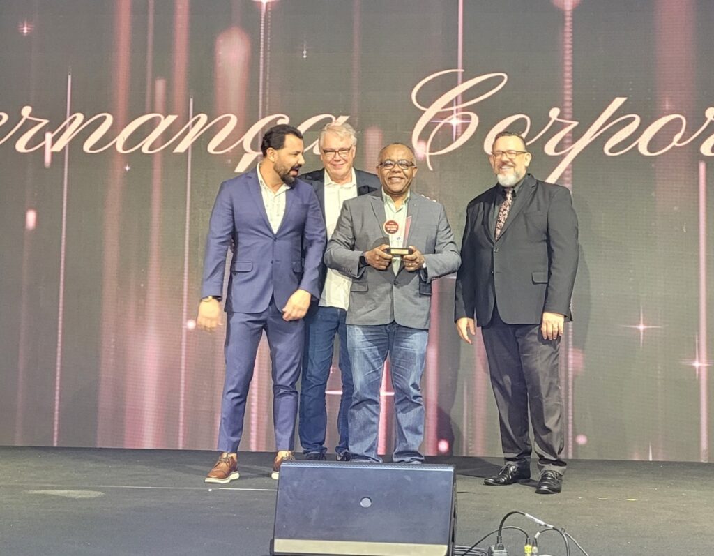 Prêmio destaca cooperativa em conferência de saúde