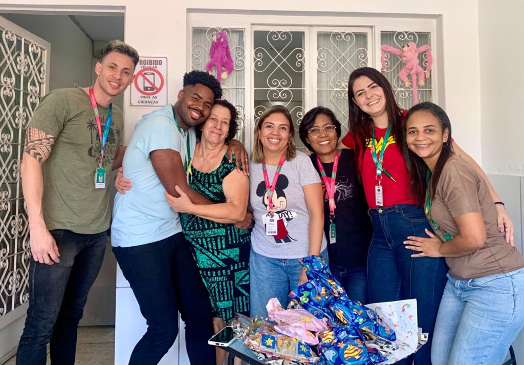 Doação de brinquedos faz a alegria de crianças