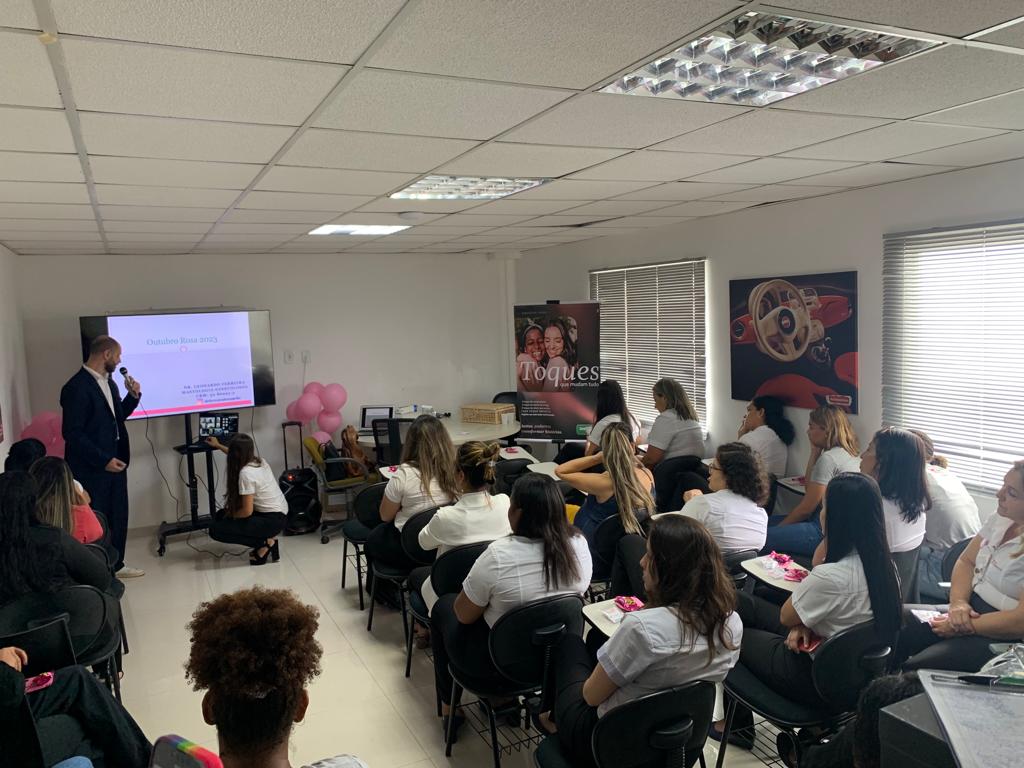 Outubro Rosa teve como tema “Toques que mudam tudo”