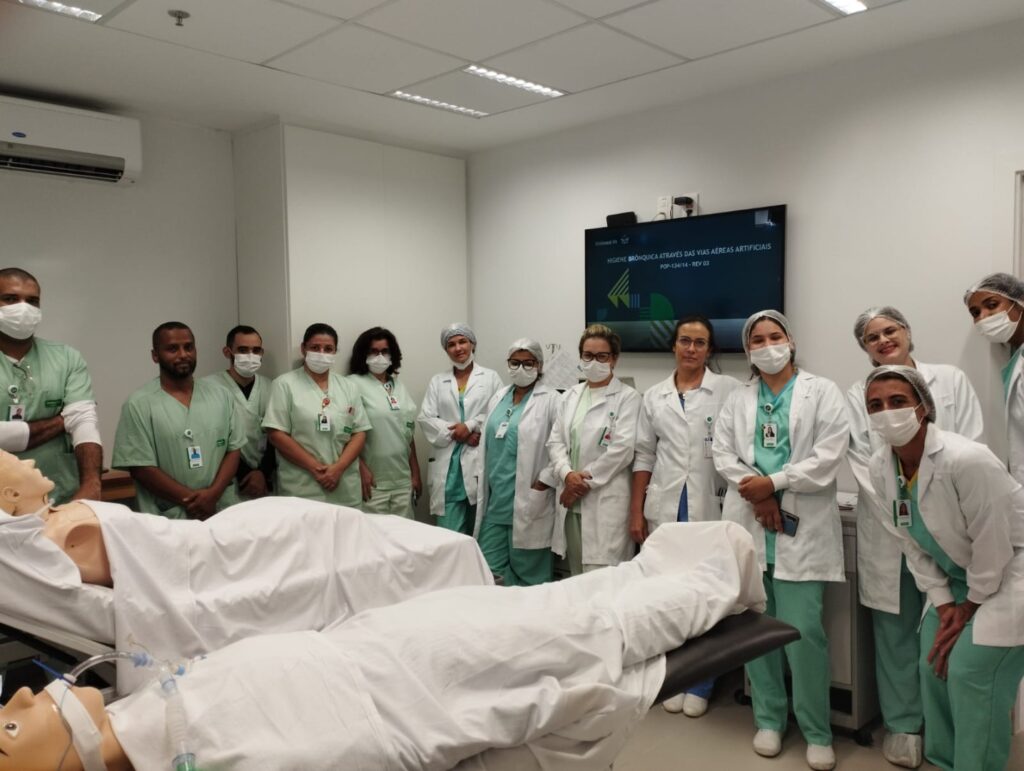Treinamento de Higiene Brônquica capacita 350 profissionais na Unidade