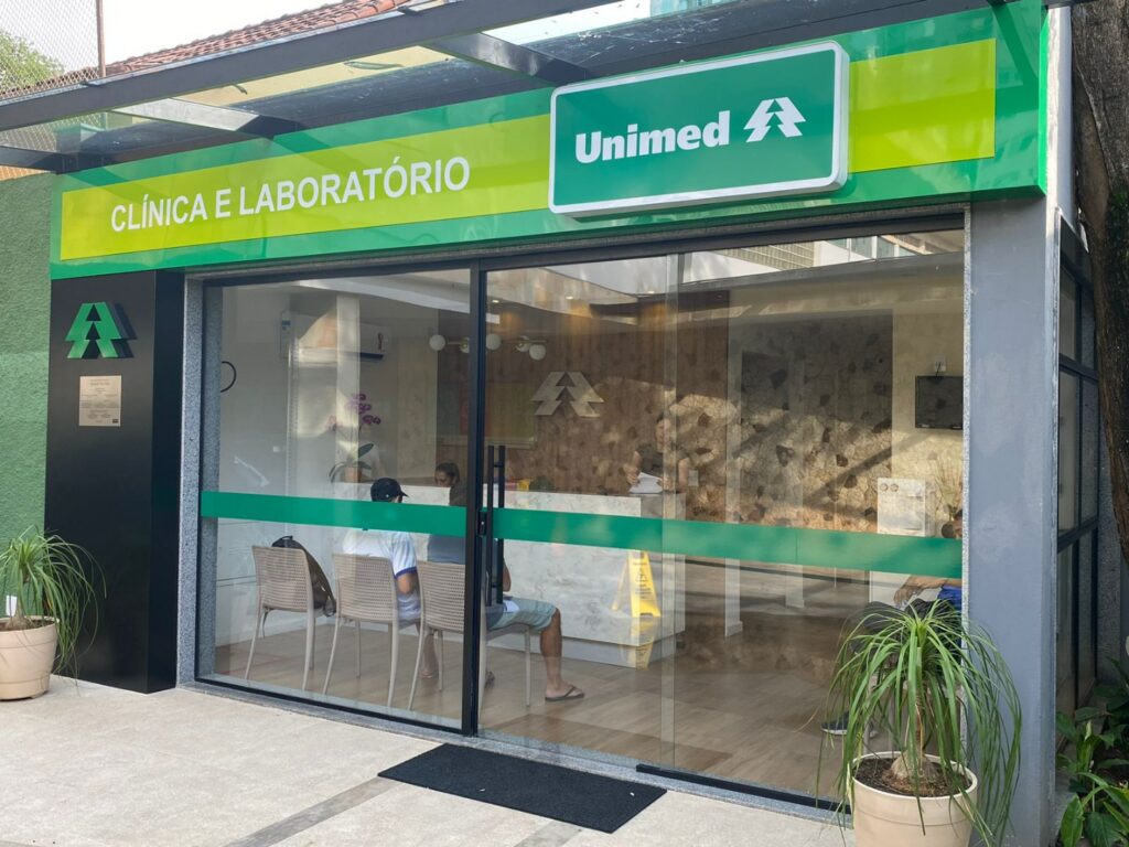 Clínica e laboratório da cooperativa completam um ano de funcionamento