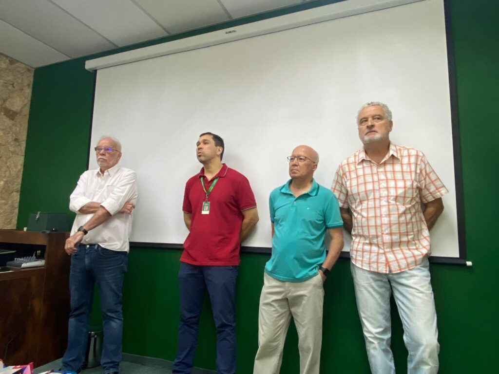 Diretoria e colaboradores se reúnem em Café da Manhã de Natal