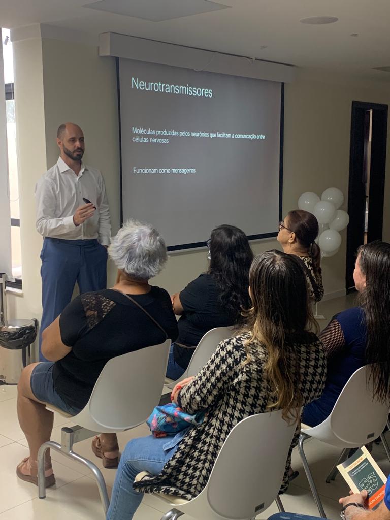 Singular promove palestra em alusão à campanha do Janeiro Branco