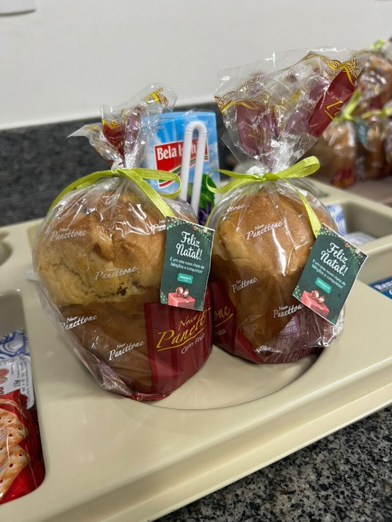 Hospital presenteia no Natal os pacientes internados