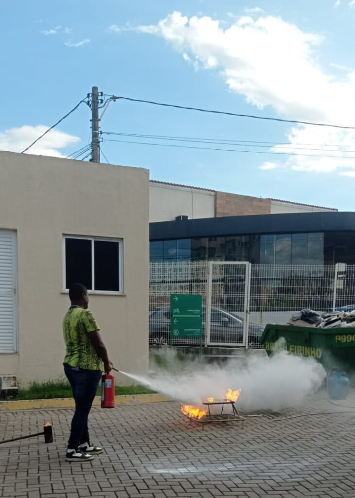 Hospital promove treinamento de Brigada de Incêndio