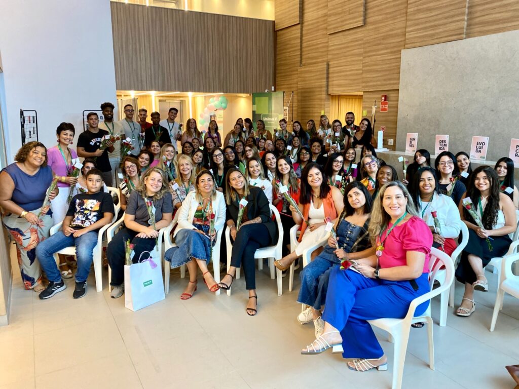 Violência contra a mulher é tema de debate no mês delas