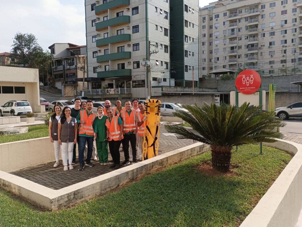 Brigada de Incêndio simula evacuação de emergência