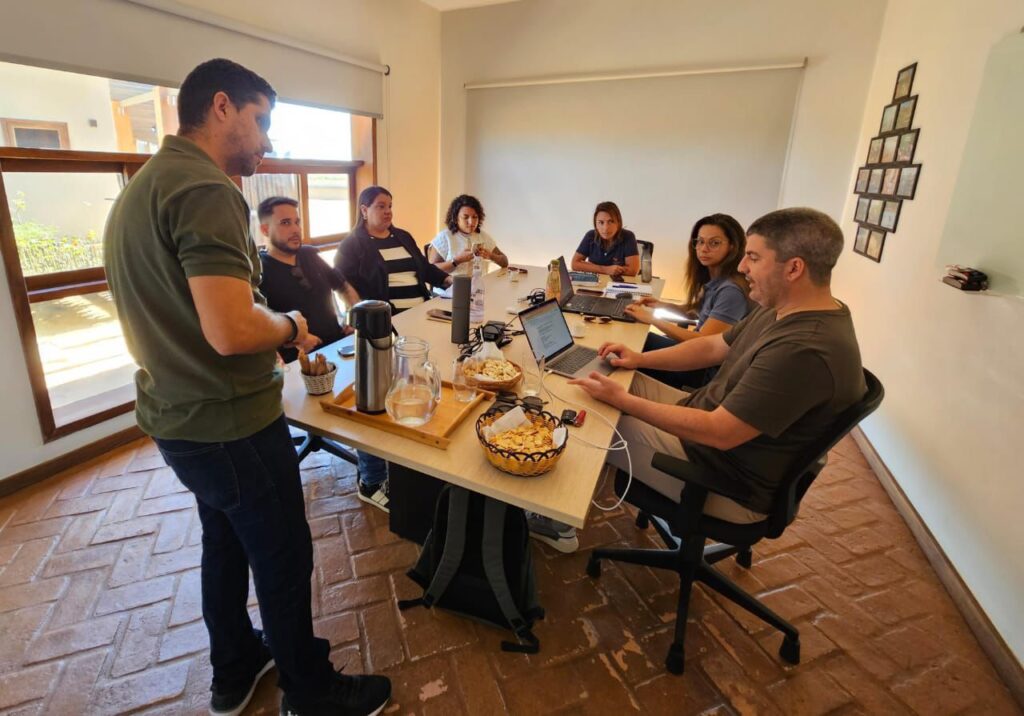 Equipe de Comunicação e Marketing visita a Reserva Caruara