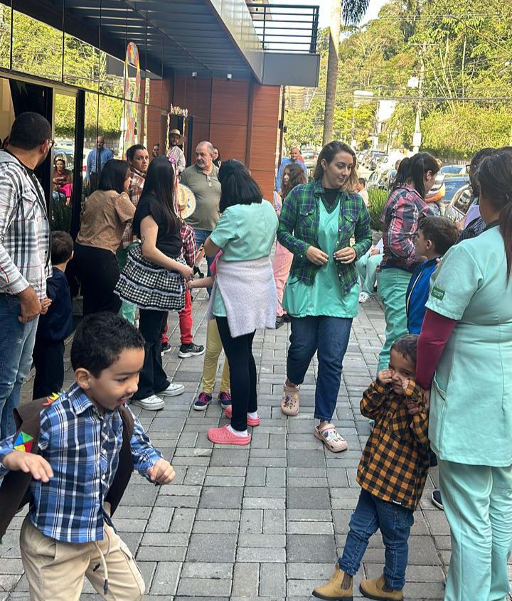 Arraiá do Espaço Cuidar é realizado para jovens com TEA