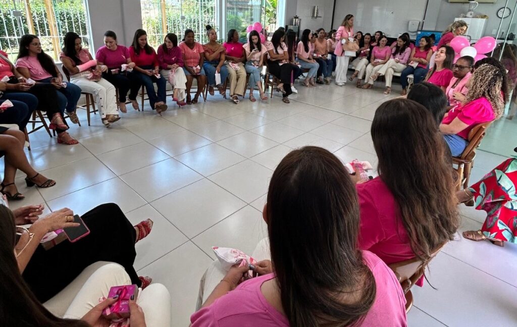 Viver Bem promove Outubro Rosa em empresas parceiras