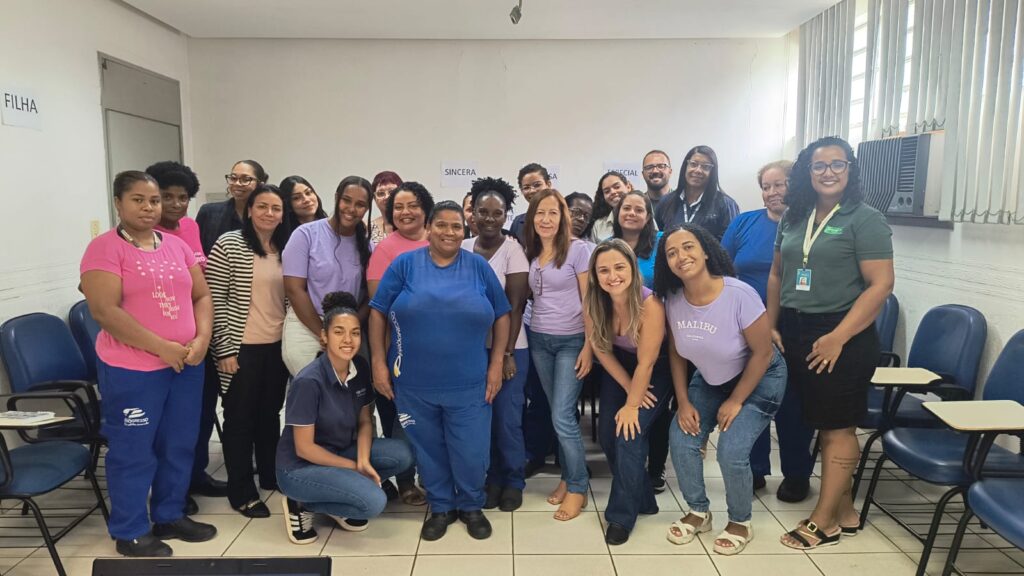 Março Lilás – Operadora realiza palestra em empresas parceiras