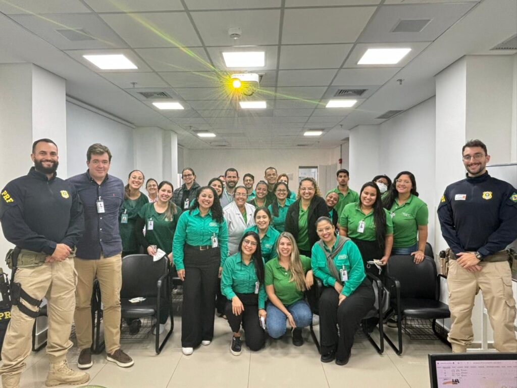 Maio amarelo: PRF conduz palestras educativas