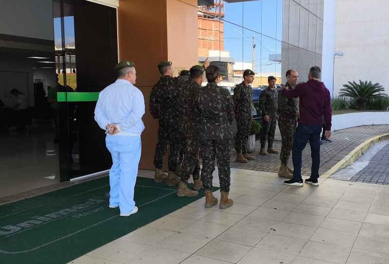 Exército Brasileiro visita instalações de unidade hospitalar