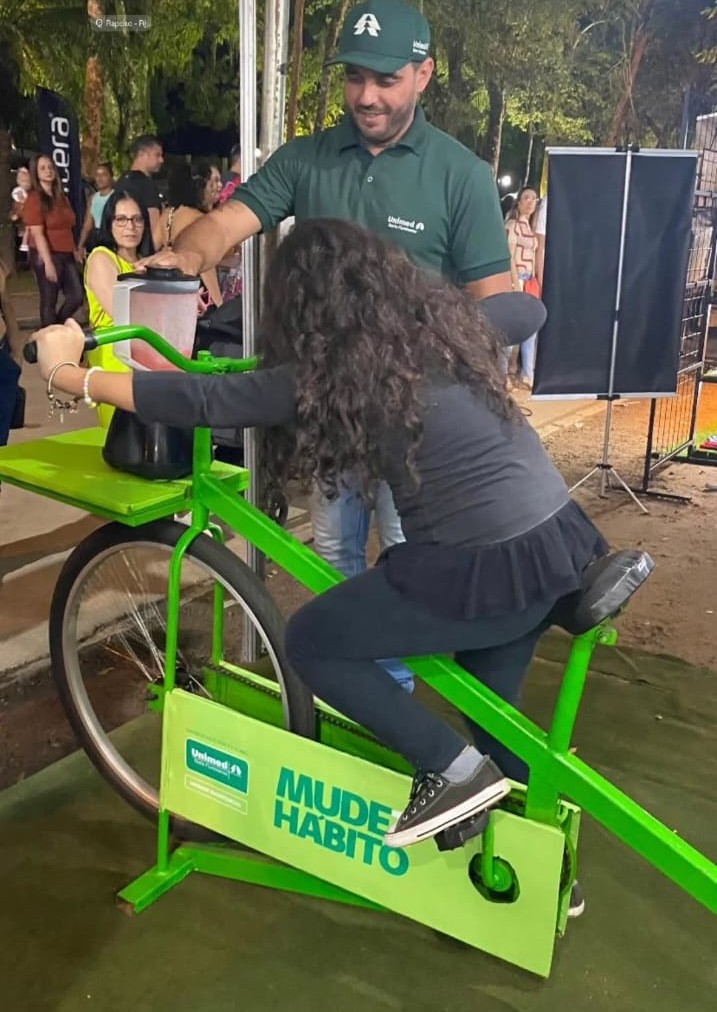 BikeSuco leva saúde e bem-estar ao passeio de carros antigos