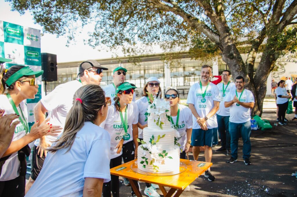 Corrida celebra 34 anos de operadora com saúde e integração