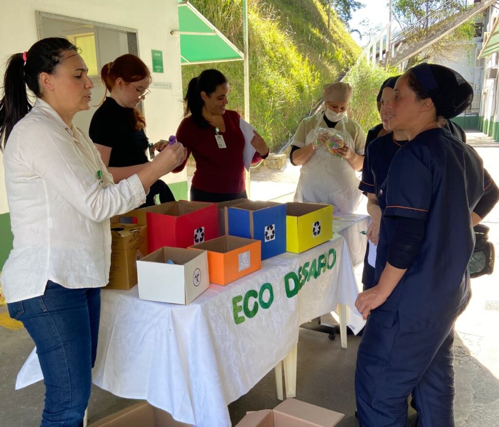 Dinâmicas conscientizam sobre o descarte correto de resíduos