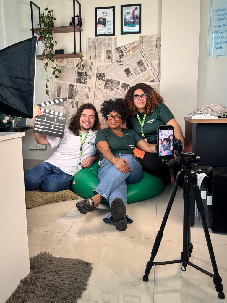 Ação reforça o poder da amizade no ambiente de trabalho