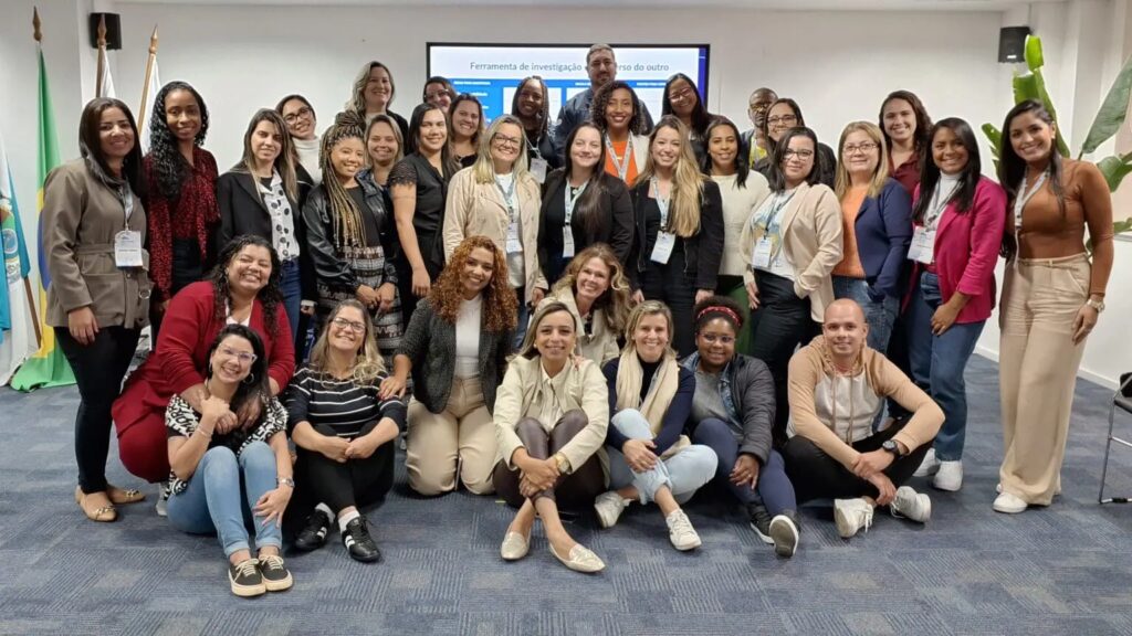 Gerente de RH representa cooperativa em capacitação estratégica