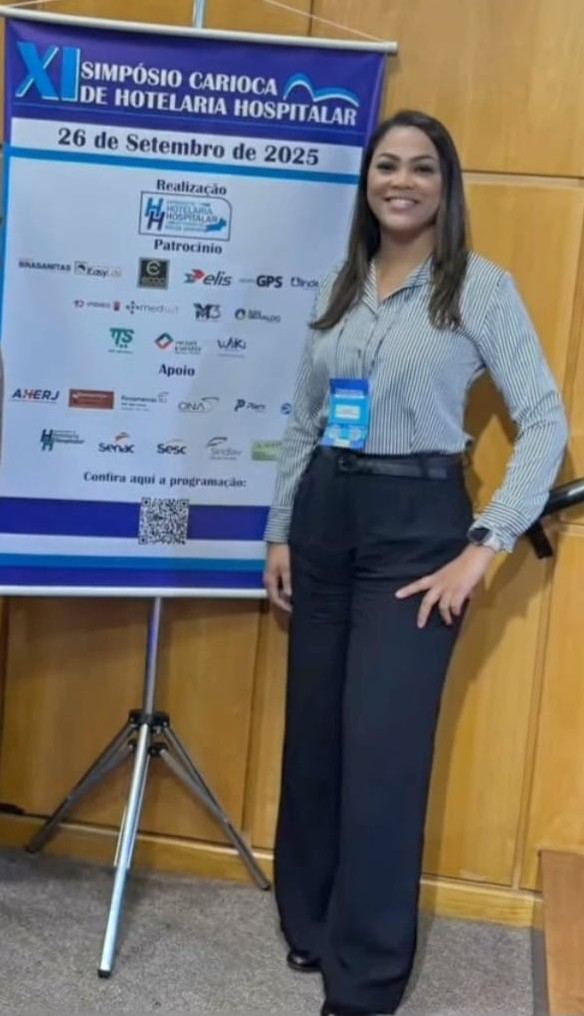 Colaboradora participa do XI Simpósio de Hotelaria Hospitalar
