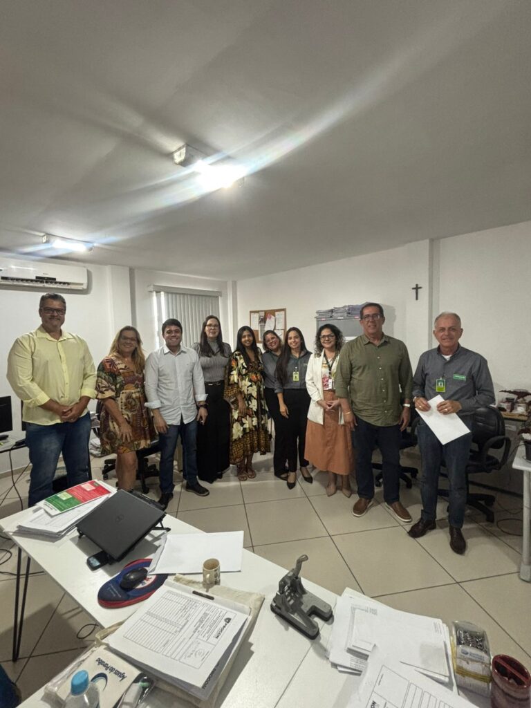 Singular firma termo de cooperação institucional com o Procon