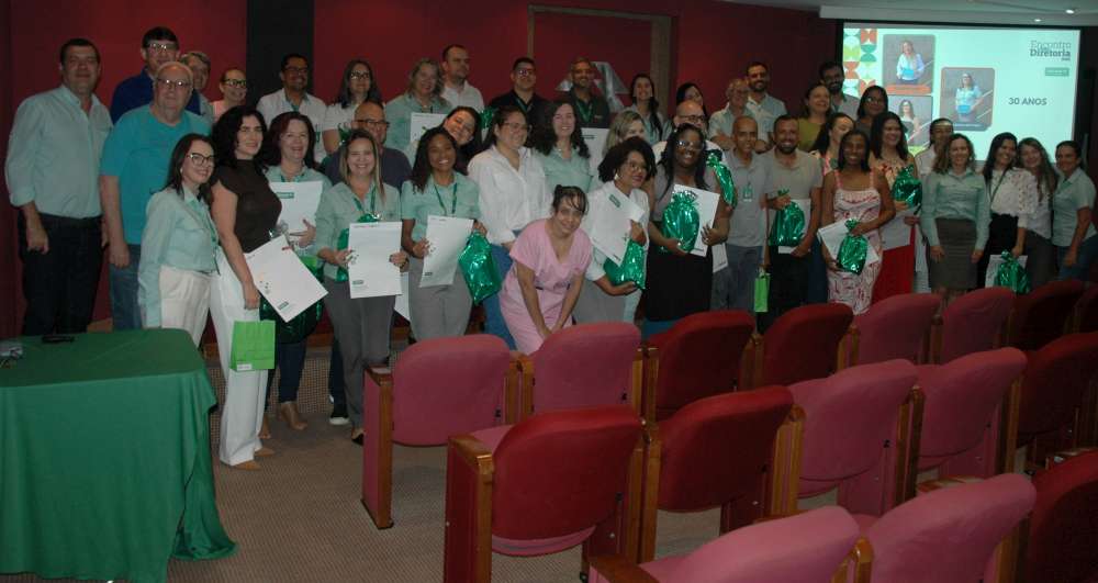 Encontro com a Diretoria homenageia colaboradores por tempo de casa