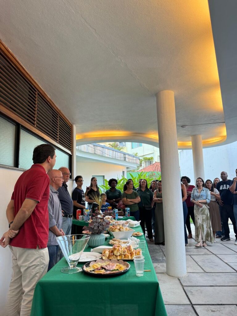 Cooperativa realiza café da tarde especial para colaboradores