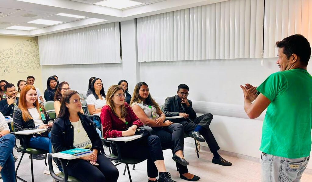 Singular promove capacitação em Libras em parceria com Secretaria da Pessoa com Deficiência