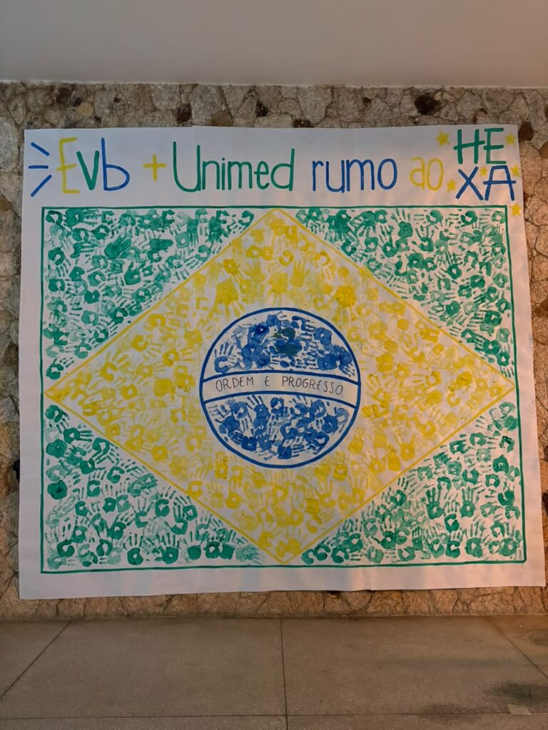 Singular entra em clima de Copa do Mundo