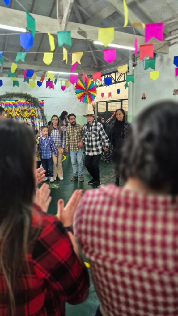 Cooperativa promove encontro julino com pacientes do Espaço Te Acolhemos