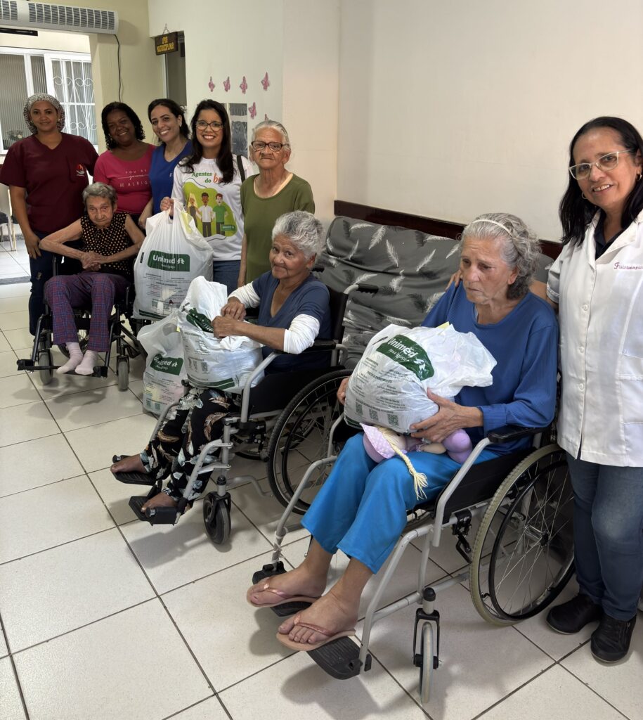 Campanha do agasalho distribui solidariedade e cuidado