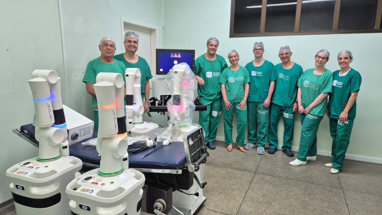 Unidade hospitalar recebe plataforma de cirurgia robótica Versius